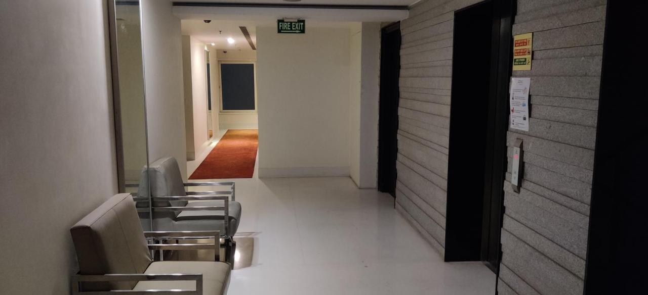 Golden Tulip City Centre Gurgaon Exterior foto